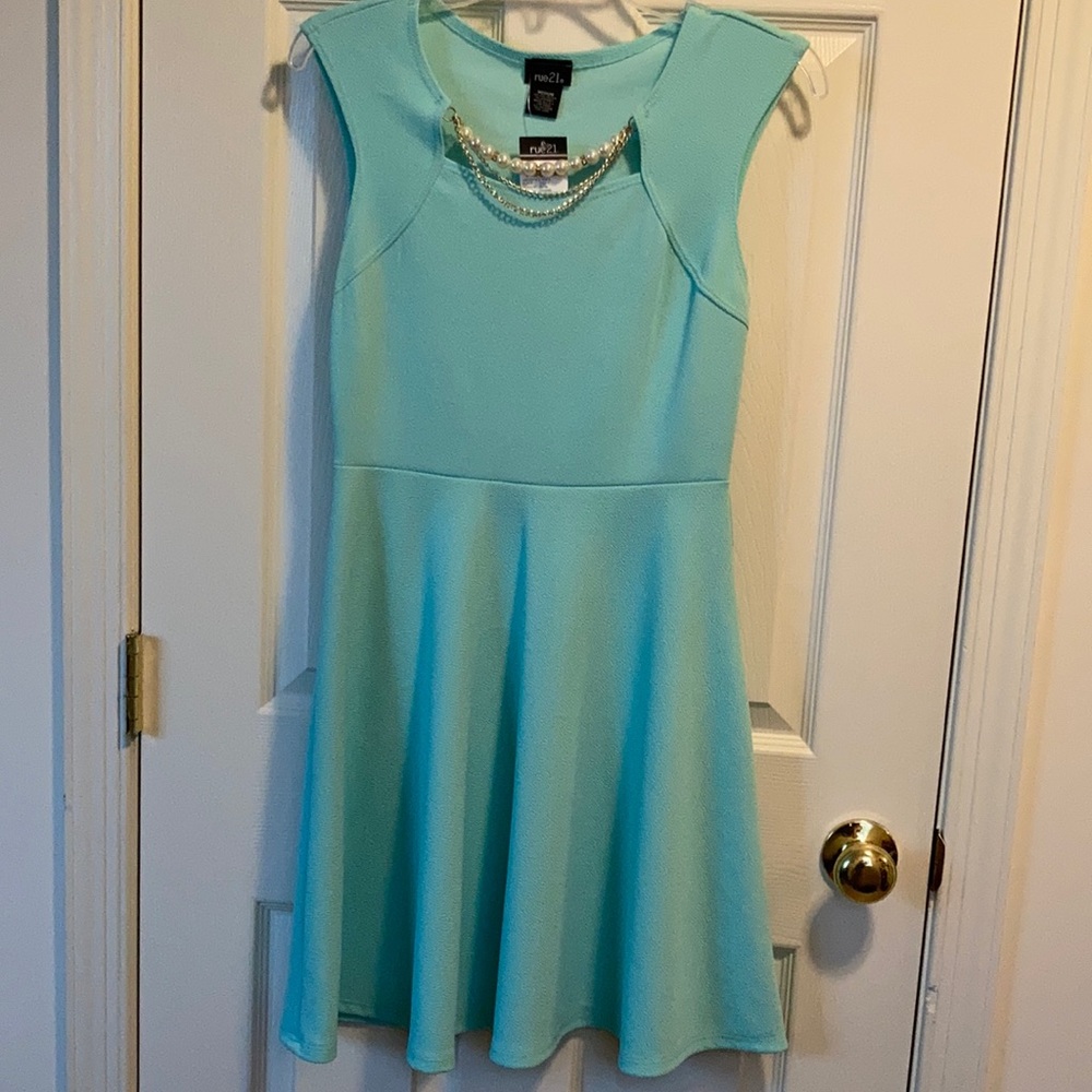 🔵 Rue 21 Dress with Necklace Attached (size M) NWT